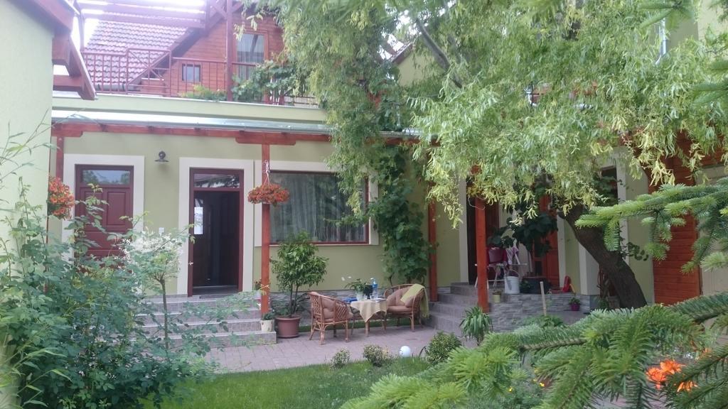 Diana Apartmanhaz Keszthely Bagian luar foto